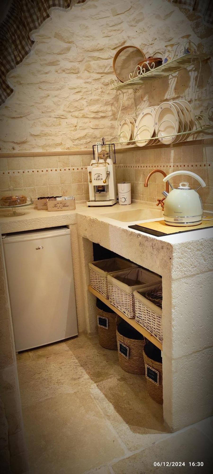 Trullo Del Vescovo Hotel Alberobello Buitenkant foto